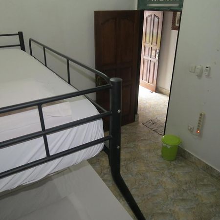 Ostello Lemon House Padangbai  Esterno foto